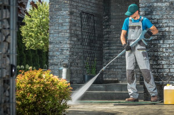 Cost of Outside House Cleaning in Peoria