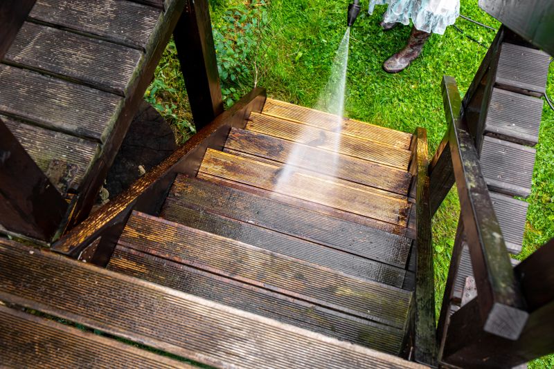 Cleaning outdoor stairs